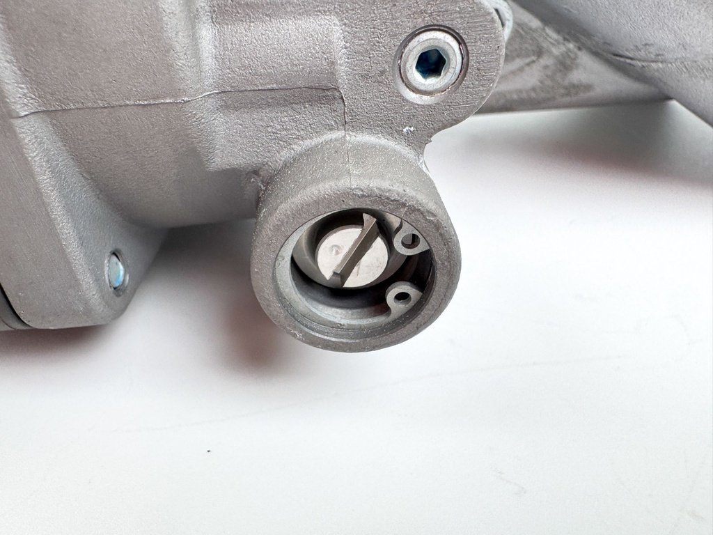 2002 + Honda 90 115 130 135 150 200 225 HP Outboard Power Trim Tilt Unit