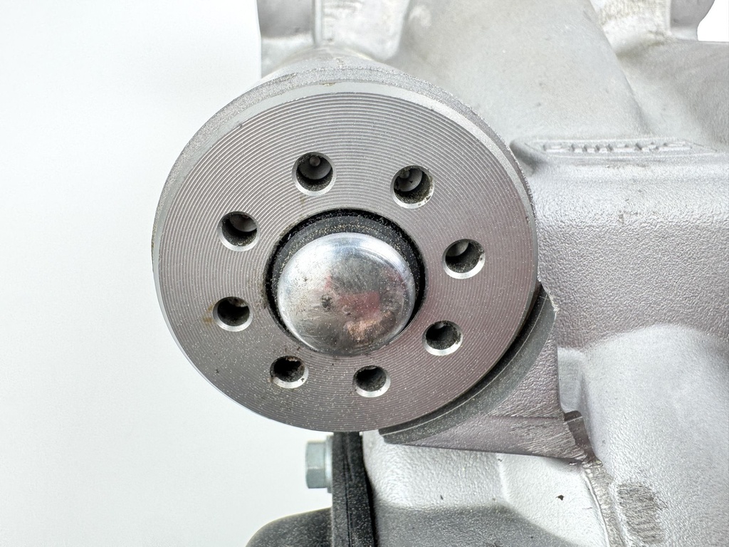 2002 + Honda 90 115 130 135 150 200 225 HP Outboard Power Trim Tilt Unit