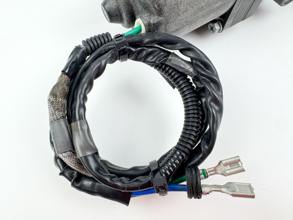 2002 + Honda 90 115 130 135 150 200 225 HP Outboard Power Trim Tilt Unit