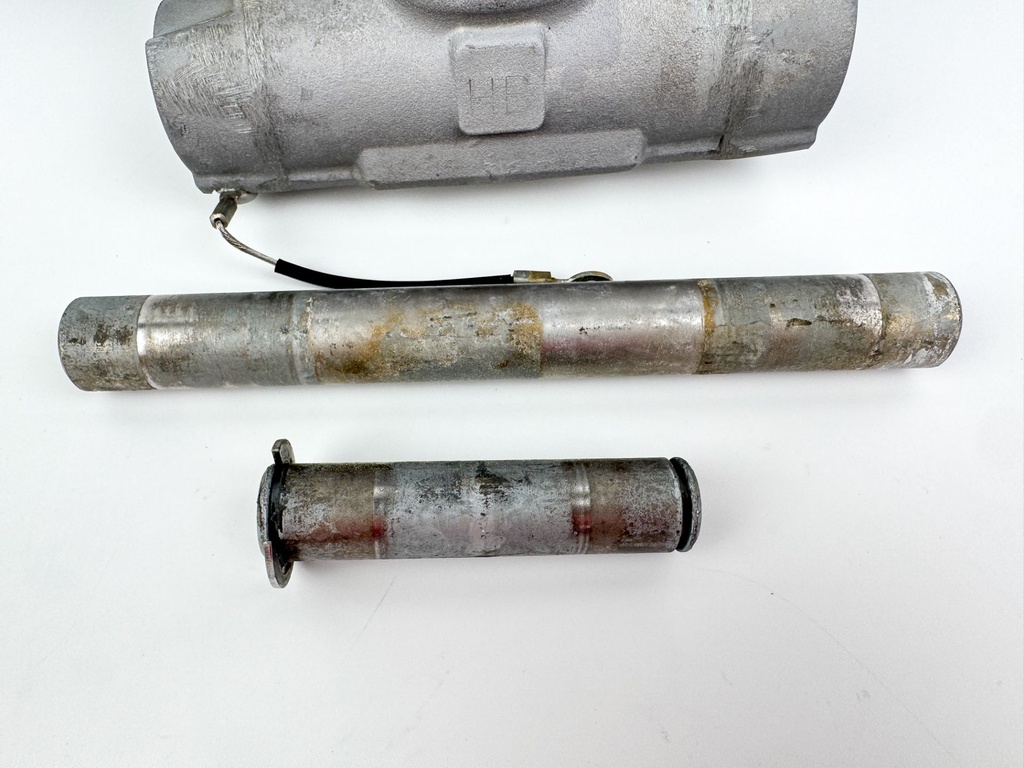 2002 + Honda 90 115 130 135 150 200 225 HP Outboard Power Trim Tilt Unit