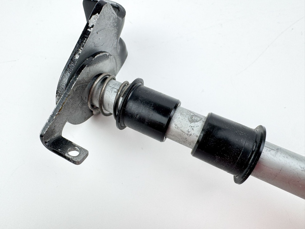 2007 Suzuki 250 HP 4 Stroke Outboard Tilt Stop Lever 41200-93811 OEM