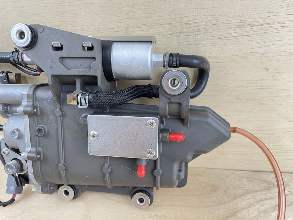 2015 Yamaha 250HP 4 Stroke Outboard Float Chamber Assembly VST 6P2-14180-50-00