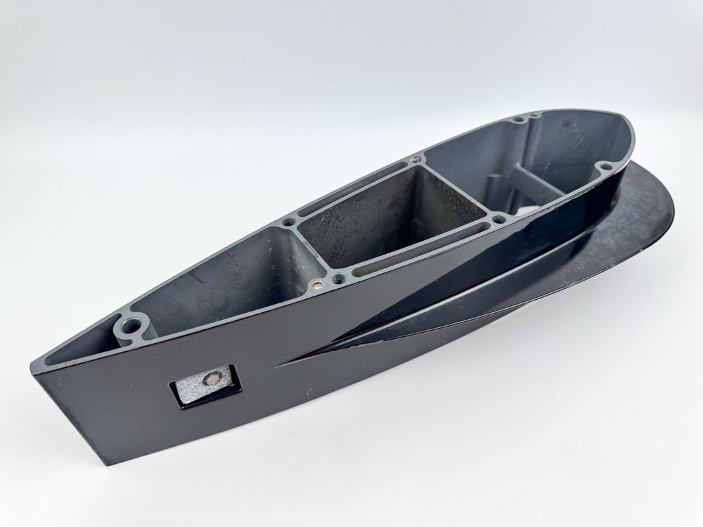 2007 Suzuki 250 HP 4 Stroke Outboard Midsection Extension / Spacer 52131-93J00-0EP OEM