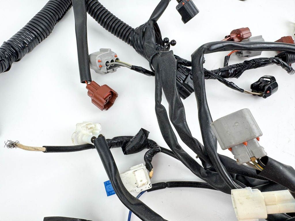 2007 Suzuki 250 HP 4 Stroke Outboard Engine Wire Harness 36610-93JA0 OEM