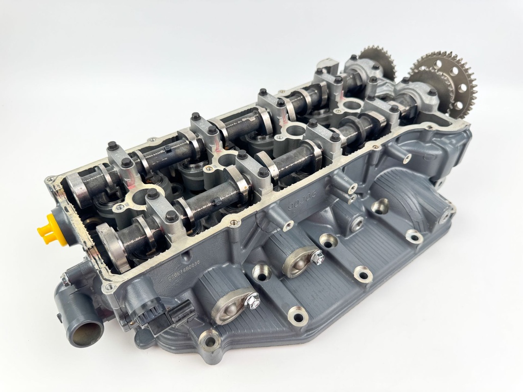 2007 Suzuki 115 HP 4 Stroke Outboard Cylinder Head OEM