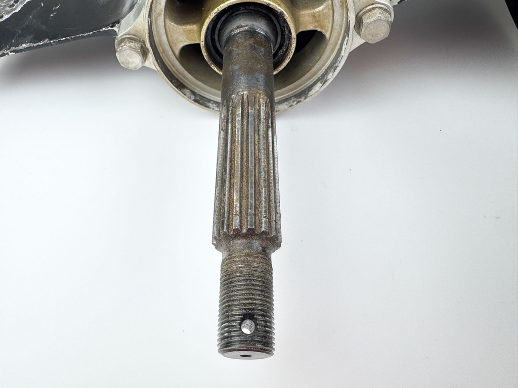 2010 Honda 60 HP 4 Stroke Outboard 25" Lower Unit Gear Case 41100-ZZ3-E12ZC OEM