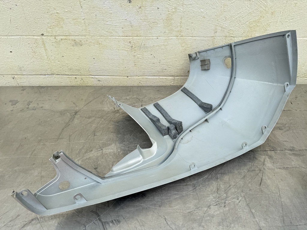 2007 Honda 200 HP 4 Stroke Outboard Lower Apron Cowling Port 63715-ZY3-040ZA OEM