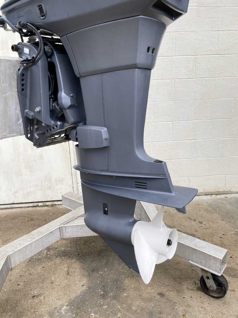 2003 Yamaha 90HP 2 Stroke 20" Shaft Outboard Engine