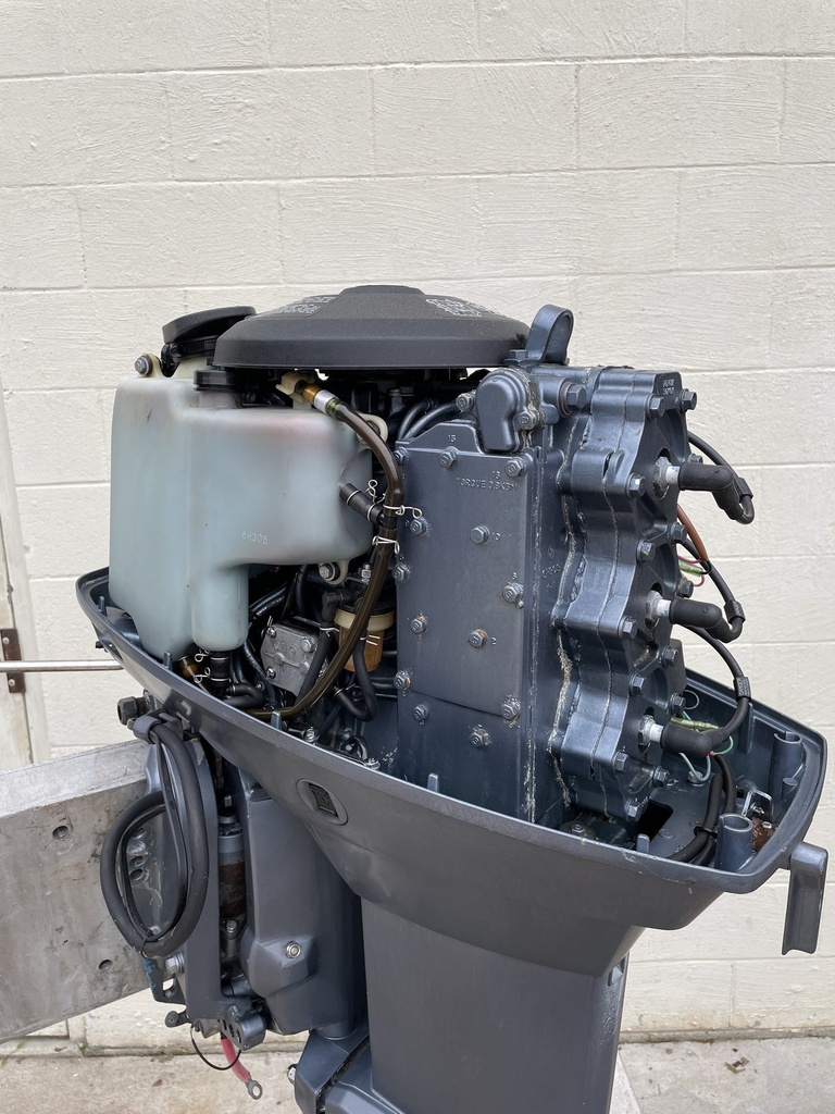 Yamaha 70HP 20" Outboard Engine 2 Stroke Carbureted Good Condition
