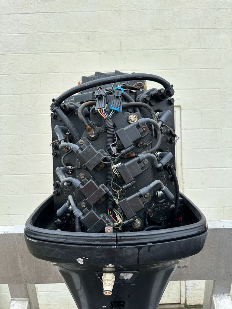 2002 Mercury 150 HP 2 Stroke Outboard Engine Complete  OEM