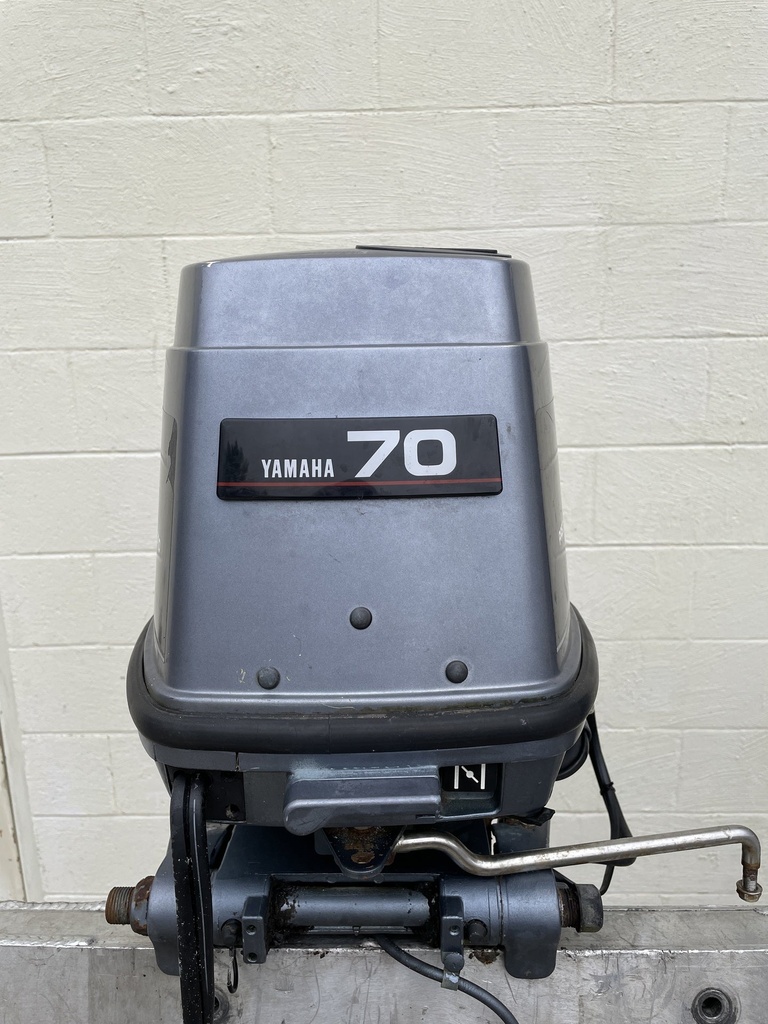 Yamaha 70HP 20" Outboard Engine 2 Stroke Carbureted Good Condition