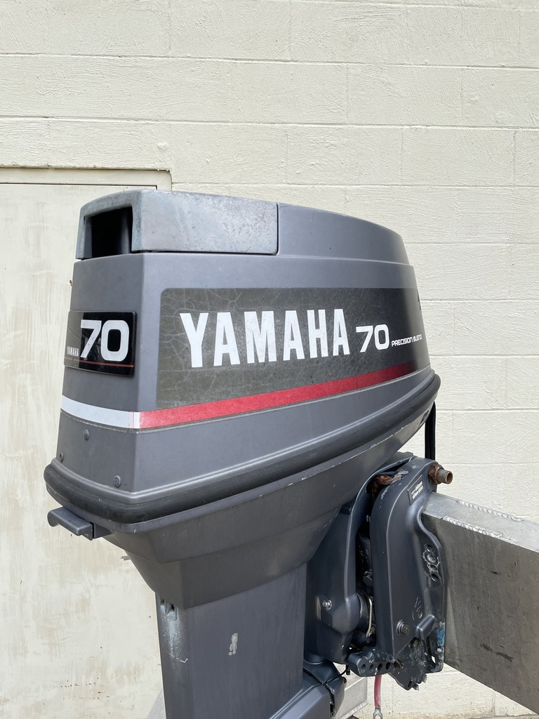 Yamaha 70HP 20" Outboard Engine 2 Stroke Carbureted Good Condition