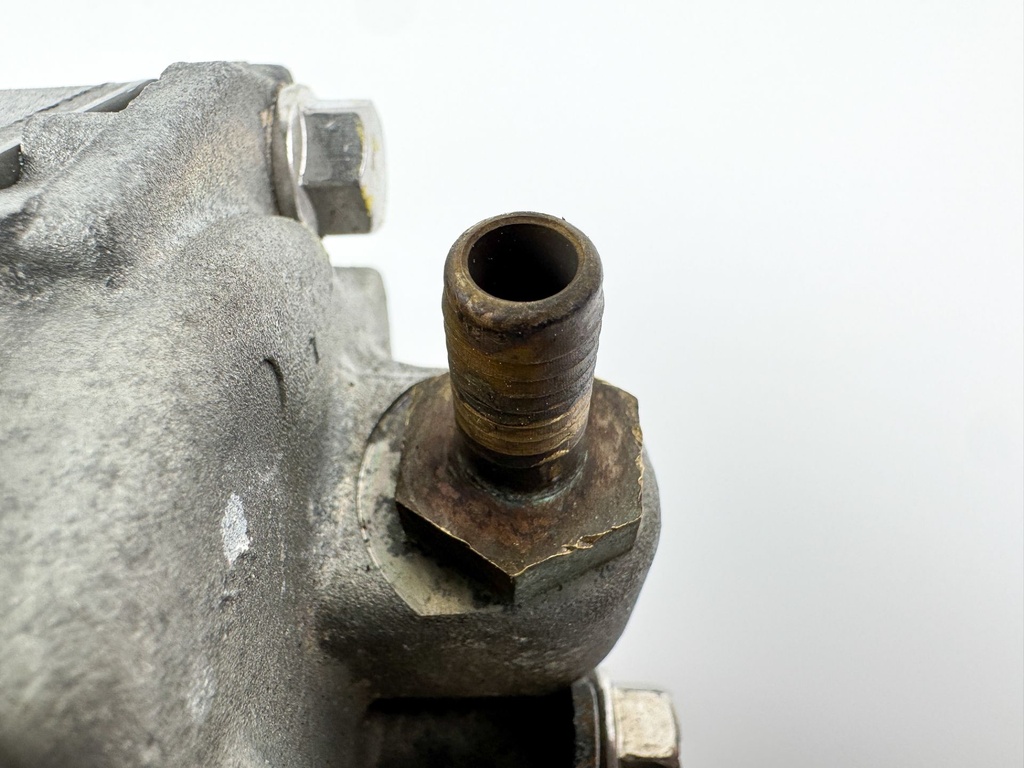 2003 Mercury 135 HP 2 Stroke Outboard Air Compressor Assembly 831998A21 OEM