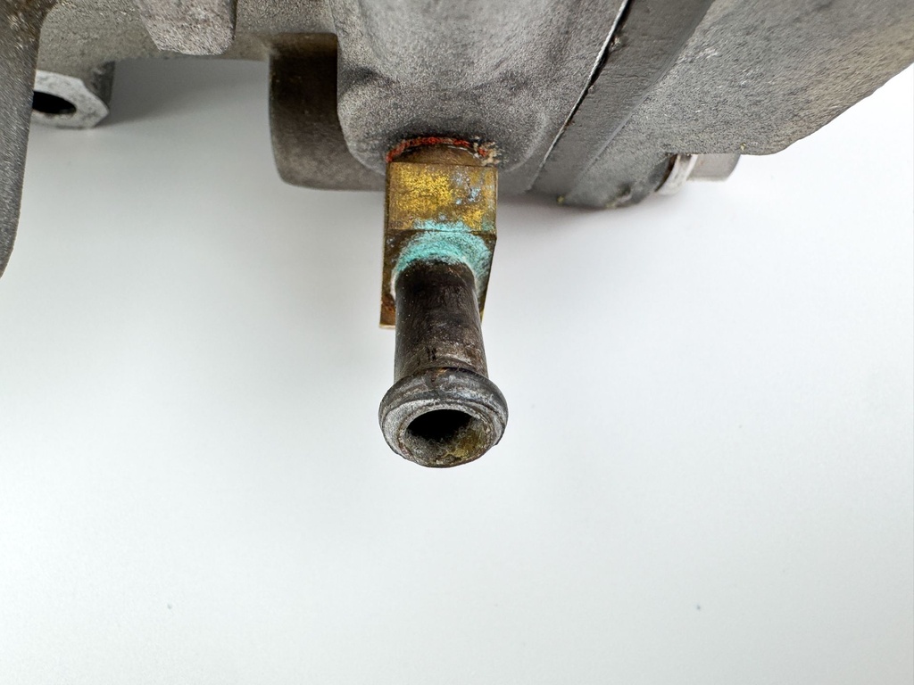 2003 Mercury 135 HP 2 Stroke Outboard Air Compressor Assembly 831998A21 OEM