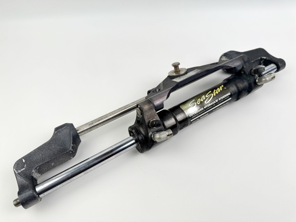 SeaStar Front Mount Outboard Hydraulic Steering Cylinder Assembly Ram HC5345