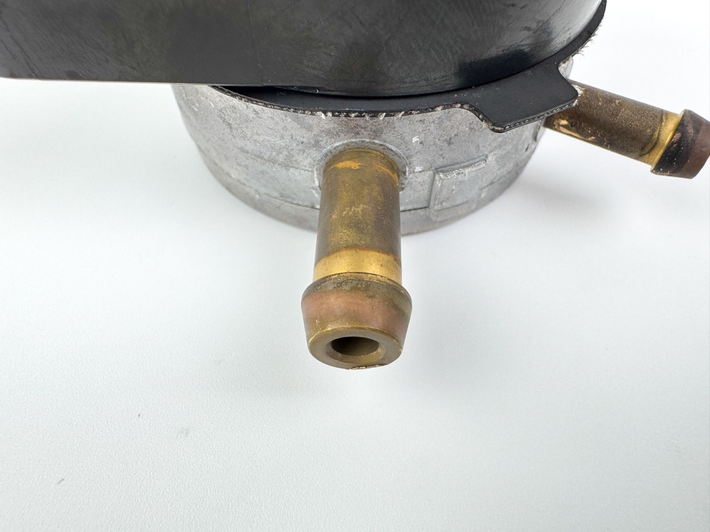 2006 Suzuki 25 HP 4 Stroke Outboard Fuel Pump 15100-89J02 OEM