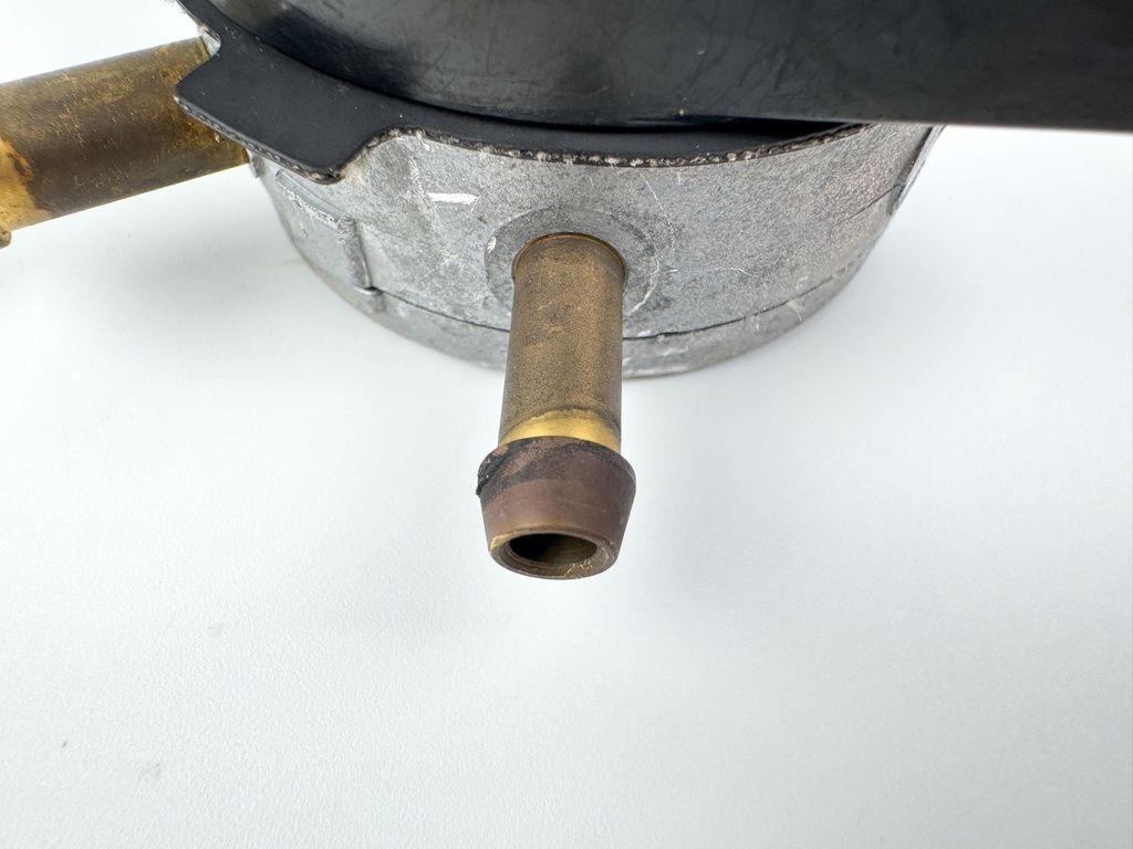 2006 Suzuki 25 HP 4 Stroke Outboard Fuel Pump 15100-89J02 OEM