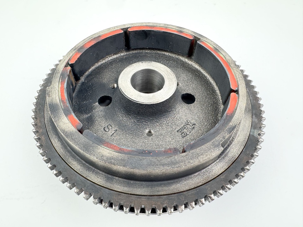 2006 Suzuki 25 HP 4 Stroke Outboard Flywheel 32102-89J00 OEM