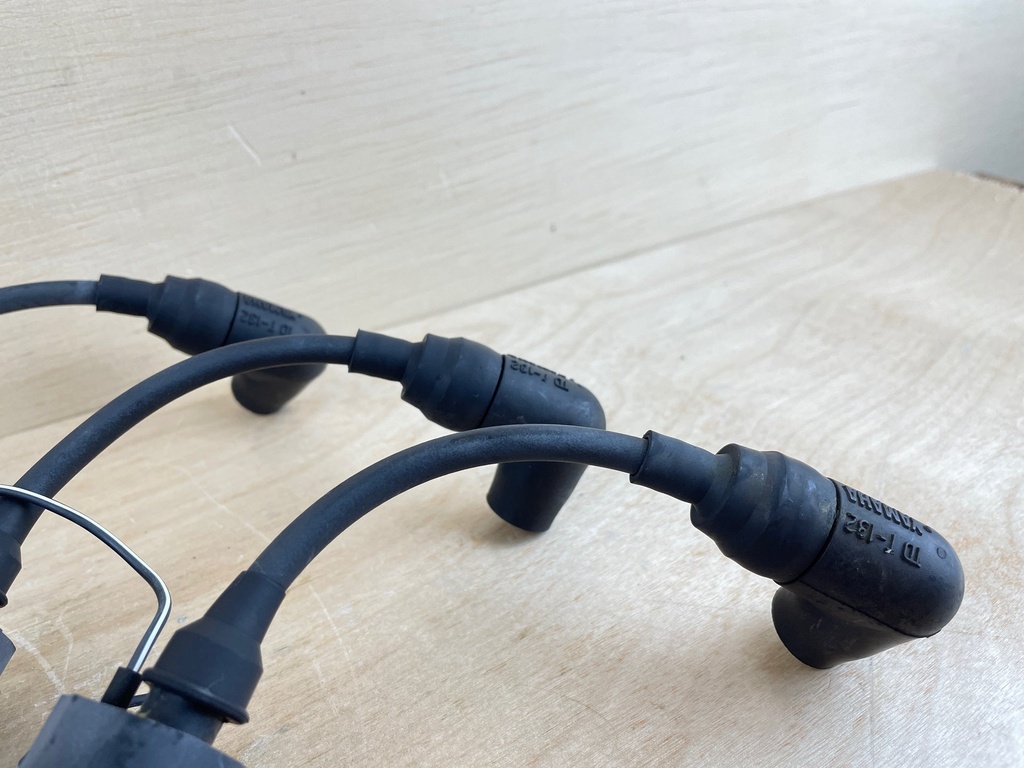 2003 Yamaha 60HP 2 Stroke Ignition Coil Set 697-85570-00-00