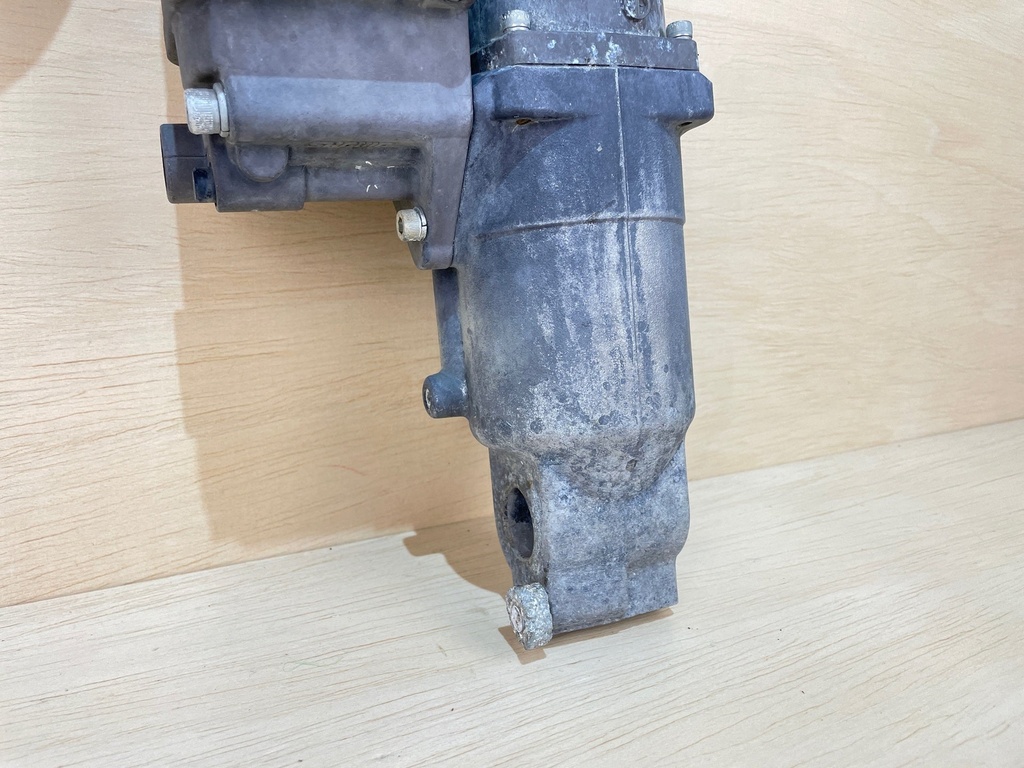 Suzuki 70 90 115 HP Outboard Engine Tilt Trim Unit Assembly 48400-90J00