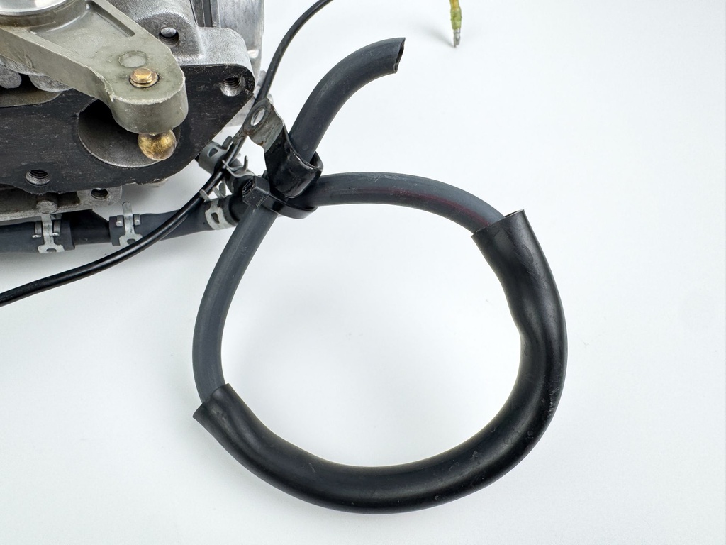 2006 Suzuki 25 HP 4 Stroke Outboard Carburetor Set 13201-89J00 OEM