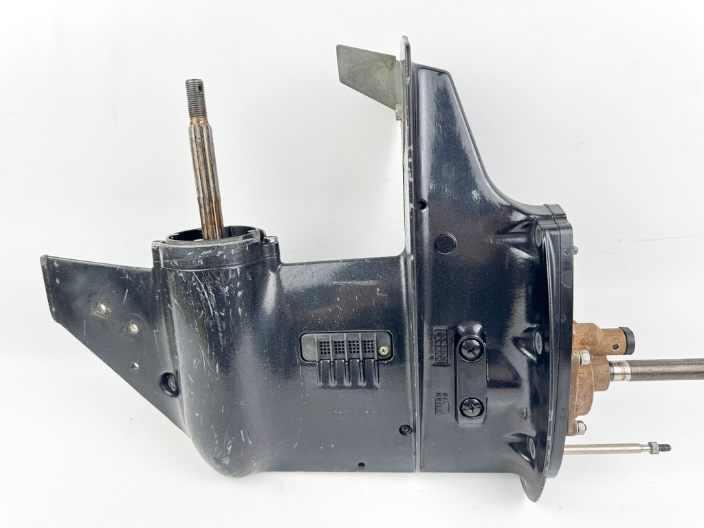 2006 Suzuki 25 HP 4 Stroke Outboard 20" Long Lower Unit Gear Case 55100-91L00-0EP