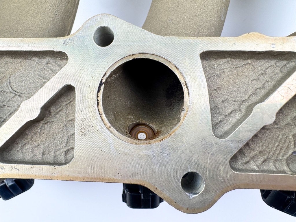 2006 Mercury 25 HP 4 Stroke Outboard Intake Manifold 898103T01 OEM