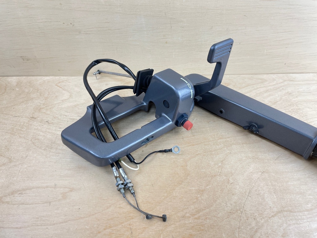 2008 Yamaha 25HP 2 Stroke Outboard Tiller Handle Steering Assembly 6L2-W0084-10-4D