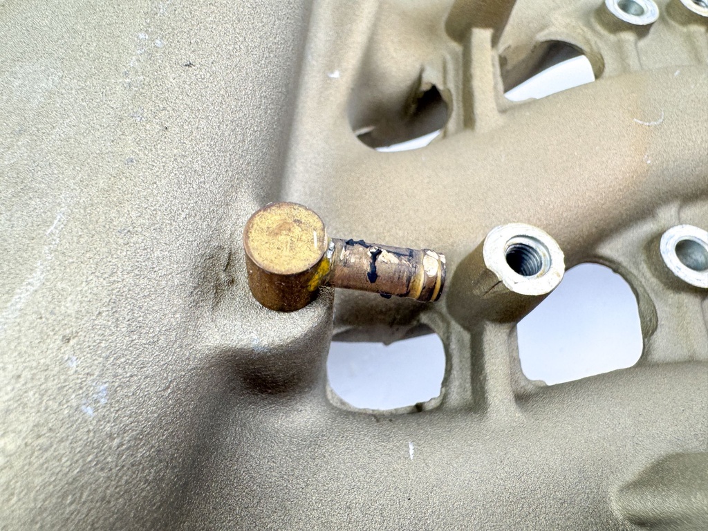 2006 Mercury 25 HP 4 Stroke Outboard Intake Manifold 898103T01 OEM