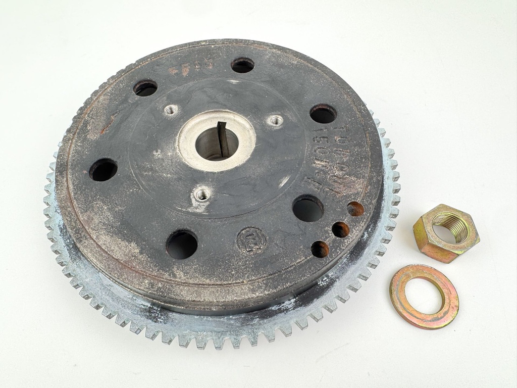 2006 Mercury 25 HP 4 Stroke Outboard Flywheel 898101T64 OEM