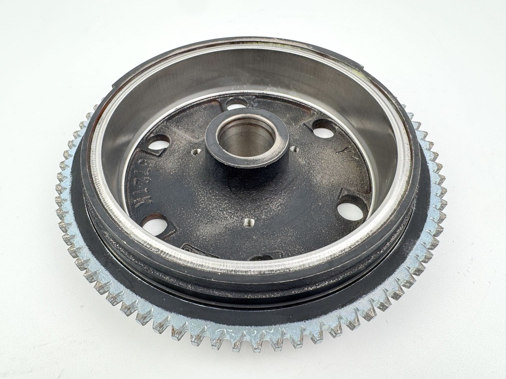 2006 Mercury 25 HP 4 Stroke Outboard Flywheel 898101T64 OEM