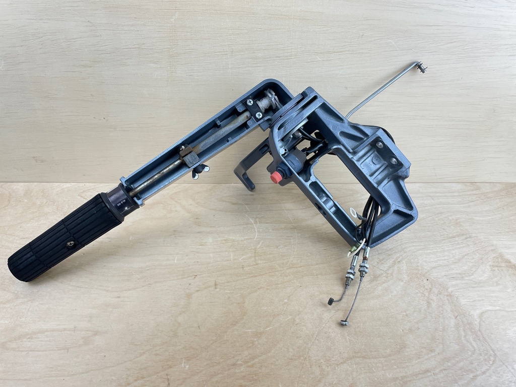 2008 Yamaha 25HP 2 Stroke Outboard Tiller Handle Steering Assembly 6L2-W0084-10-4D