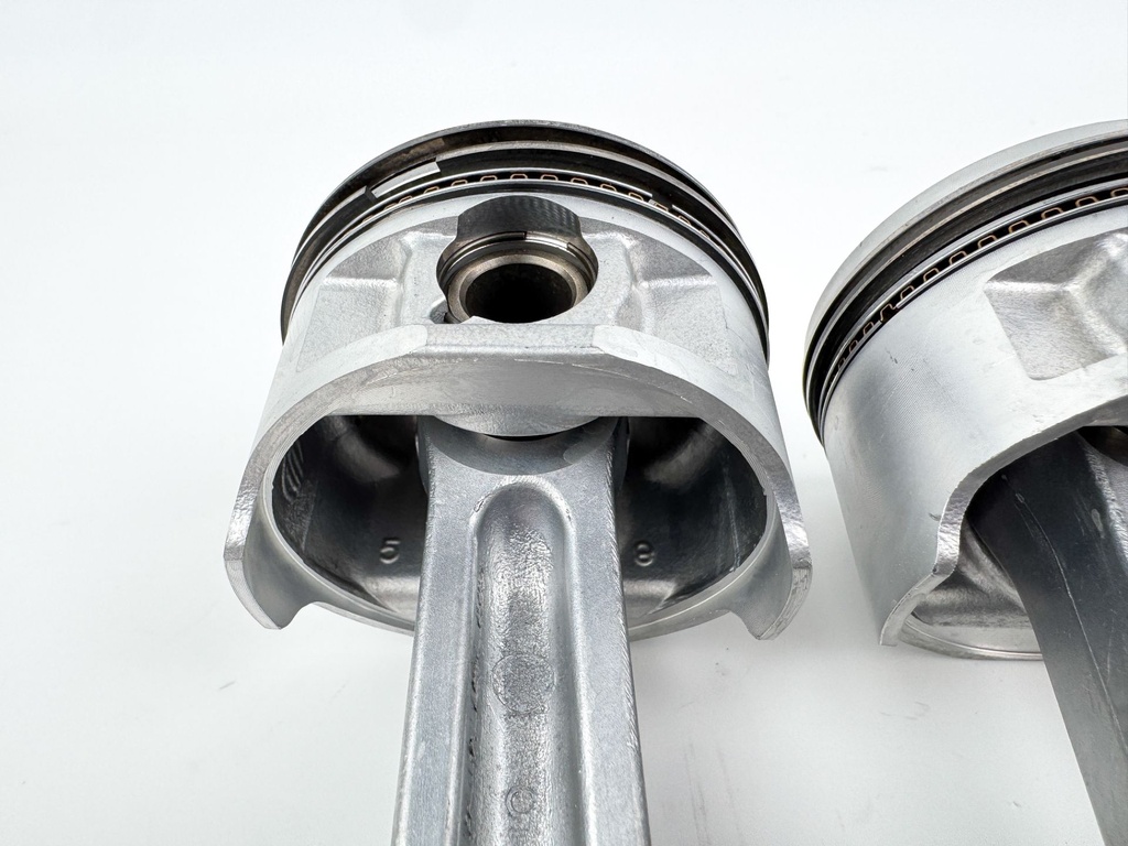 2006 Mercury 25 HP 4 Stroke Outboard Piston & Connecting Rod Set 834961T03 OEM