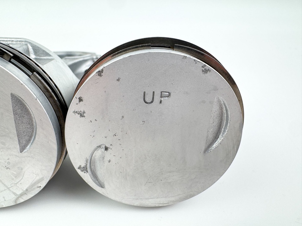 2006 Mercury 25 HP 4 Stroke Outboard Piston & Connecting Rod Set 834961T03 OEM