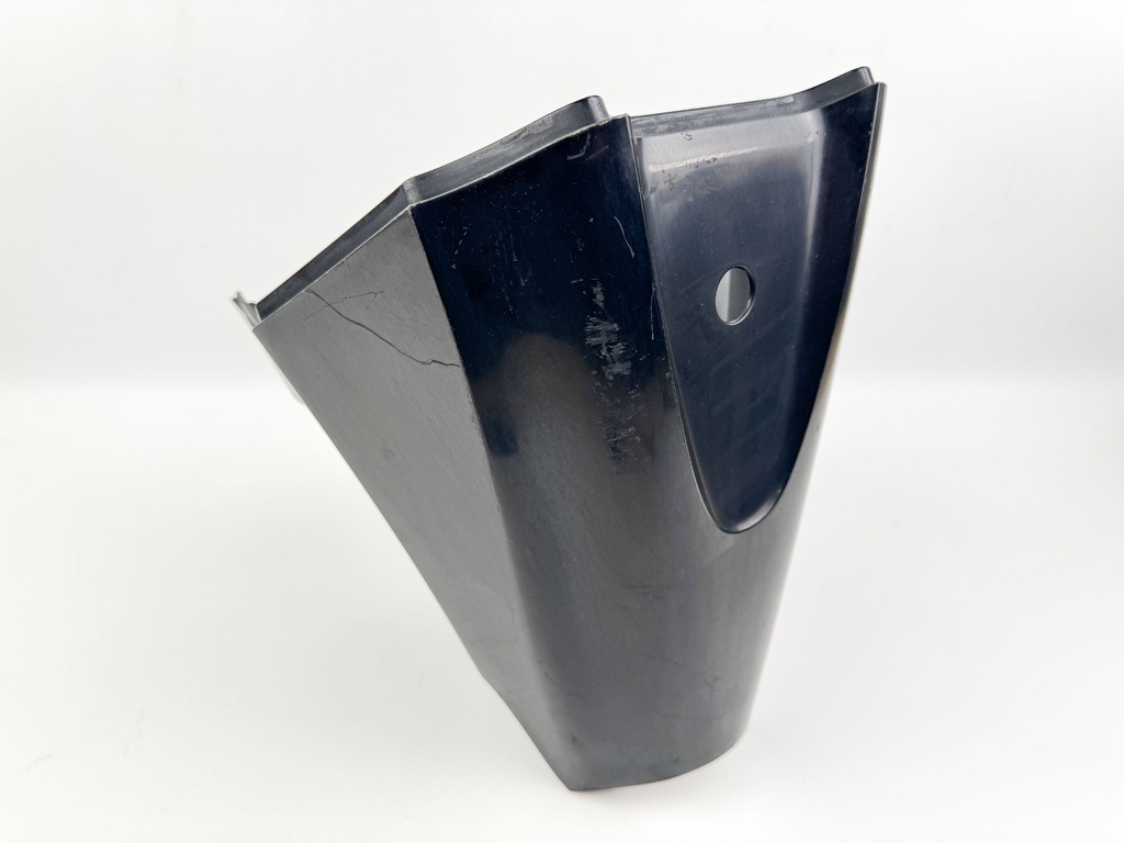 2006 Mercury 25 HP 4 Stroke Outboard Lower Apron Cover 896116T OEM