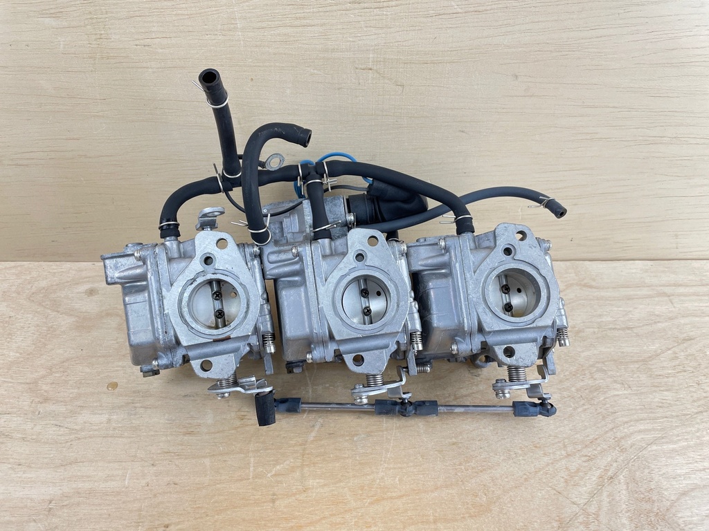 1998 Yamaha 40HP 2 Stroke Outboard Top Bottom Middle Carburetor Set 63D-14303-00-00