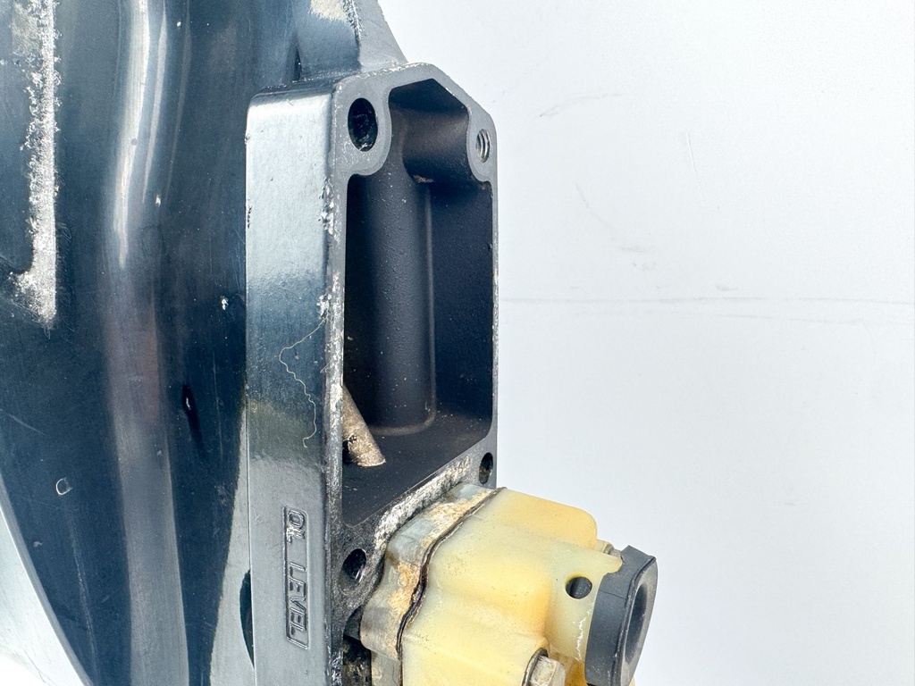 2006+ Mercury 25HP 4 Stroke Outboard 20" Long Lower Unit Gear Case 825132T23