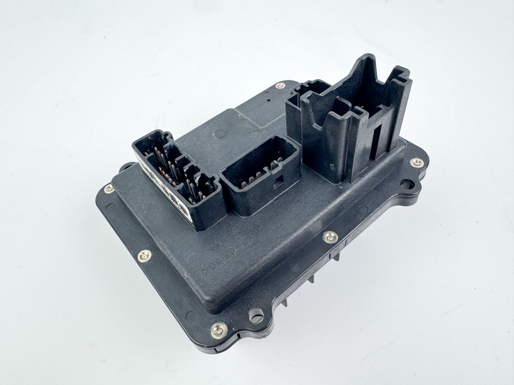 2006 Yamaha 250 HP 4 Stroke Outboard Fuse Box 6P2-82170-00-00 OEM