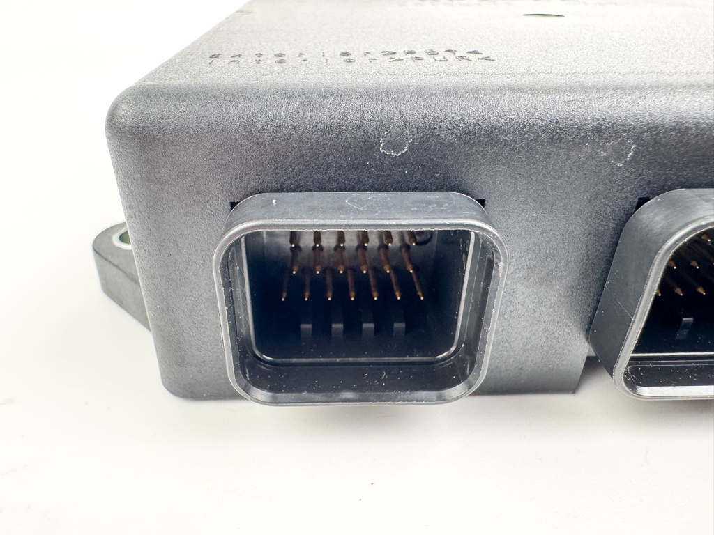 2006 Yamaha 250 HP 4 Stroke Outboard ECU Engine Control Unit 6P2-8591A-23-00 OEM