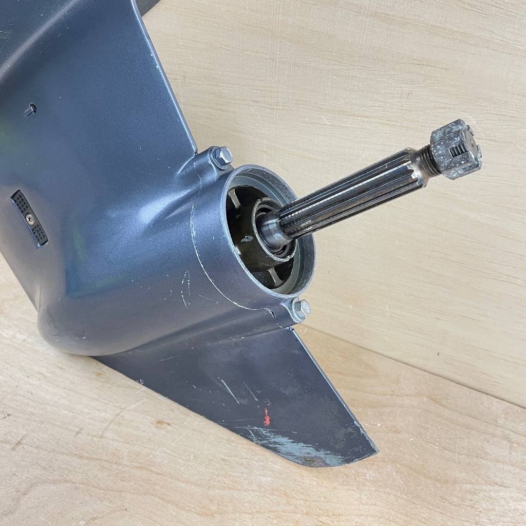 1998 Yamaha 40HP 2 Stroke Outboard 20" Lower Unit Gearcase 63D-45300-14-8D