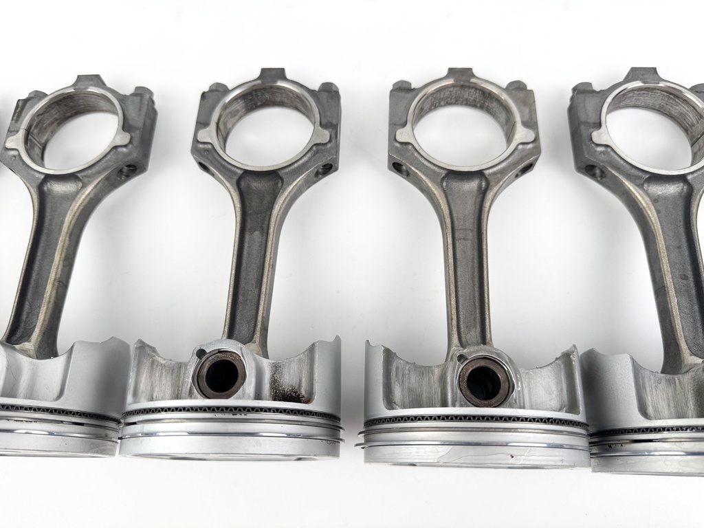 2006 Yamaha 250 HP 4 Stroke Outboard Piston & Connecting Rod Set 69J-11631-02-B0 OEM