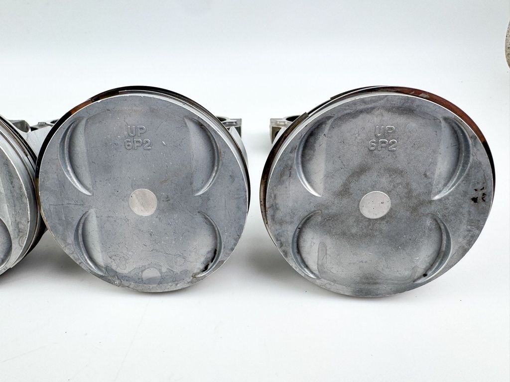 2006 Yamaha 250 HP 4 Stroke Outboard Piston & Connecting Rod Set 69J-11631-02-B0 OEM