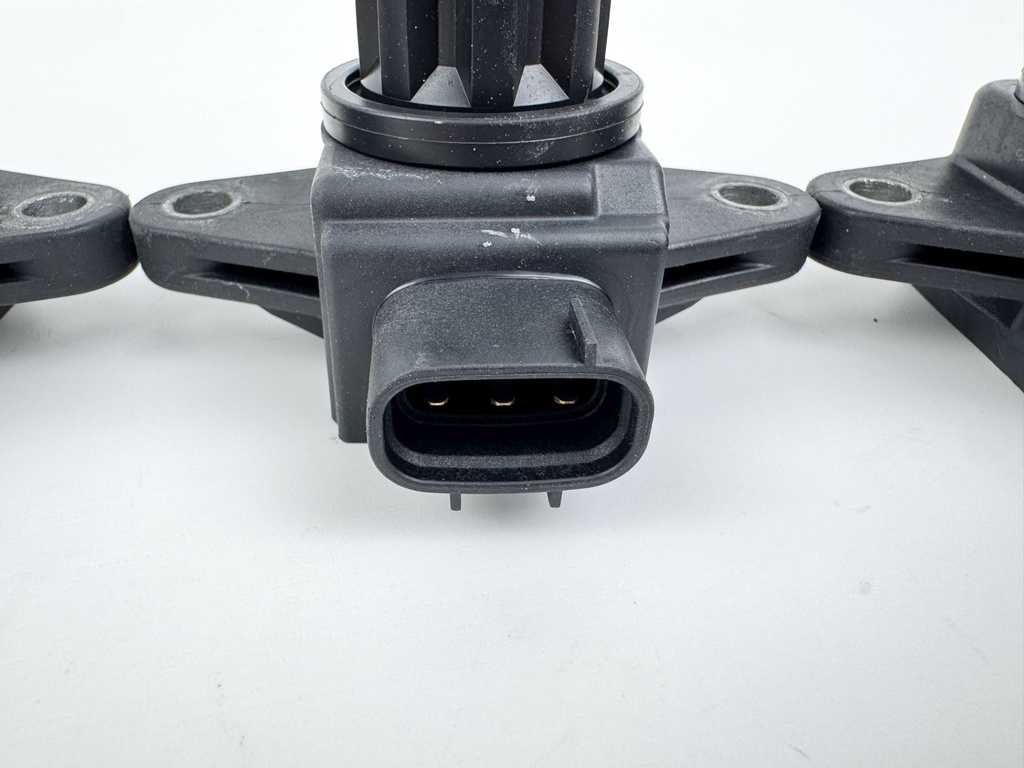 2006 Yamaha 250 HP 4 Stroke Outboard Ignition Coil Set 6P2-82310-00-00 OEM