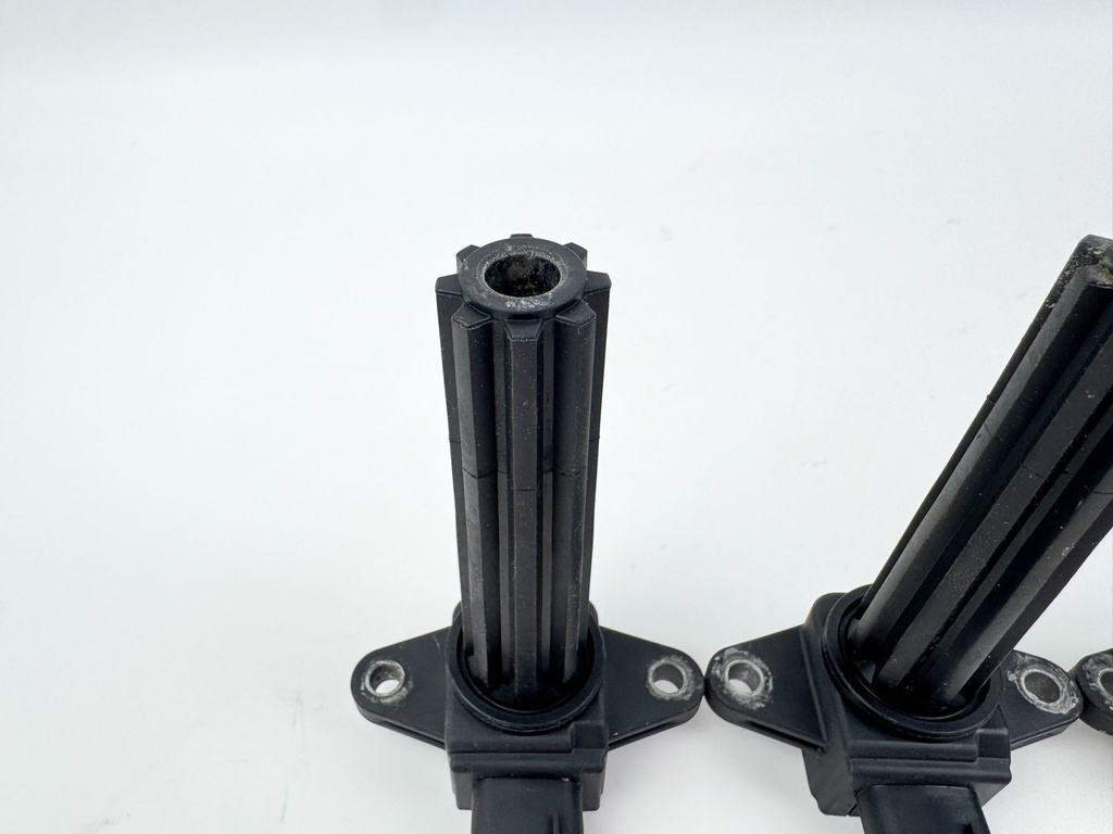 2006 Yamaha 250 HP 4 Stroke Outboard Ignition Coil Set 6P2-82310-00-00 OEM