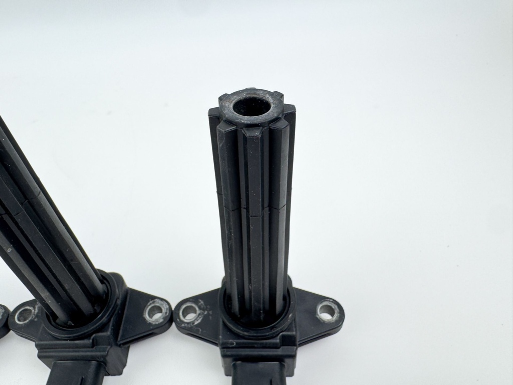 2006 Yamaha 250 HP 4 Stroke Outboard Ignition Coil Set 6P2-82310-00-00 OEM