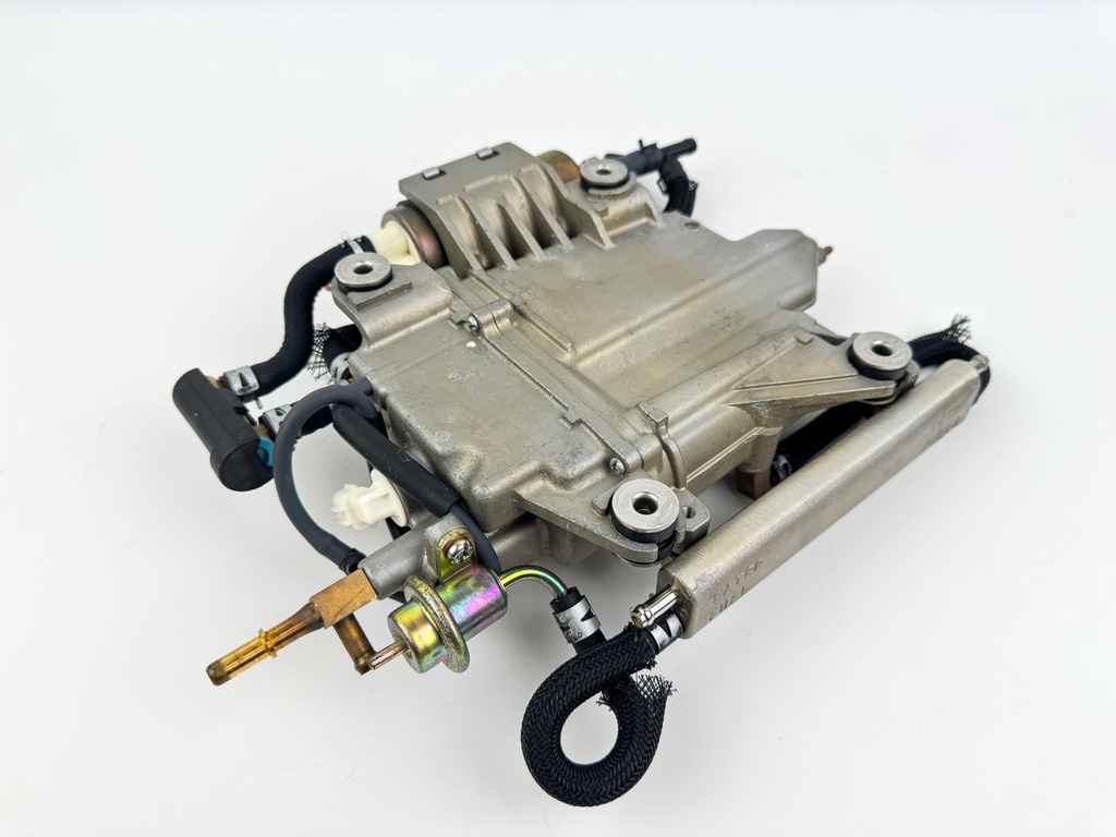 2006 Yamaha 250 HP 4 Stroke Outboard VST Float Chamber Assembly 6P2-14180-01-00 OEM