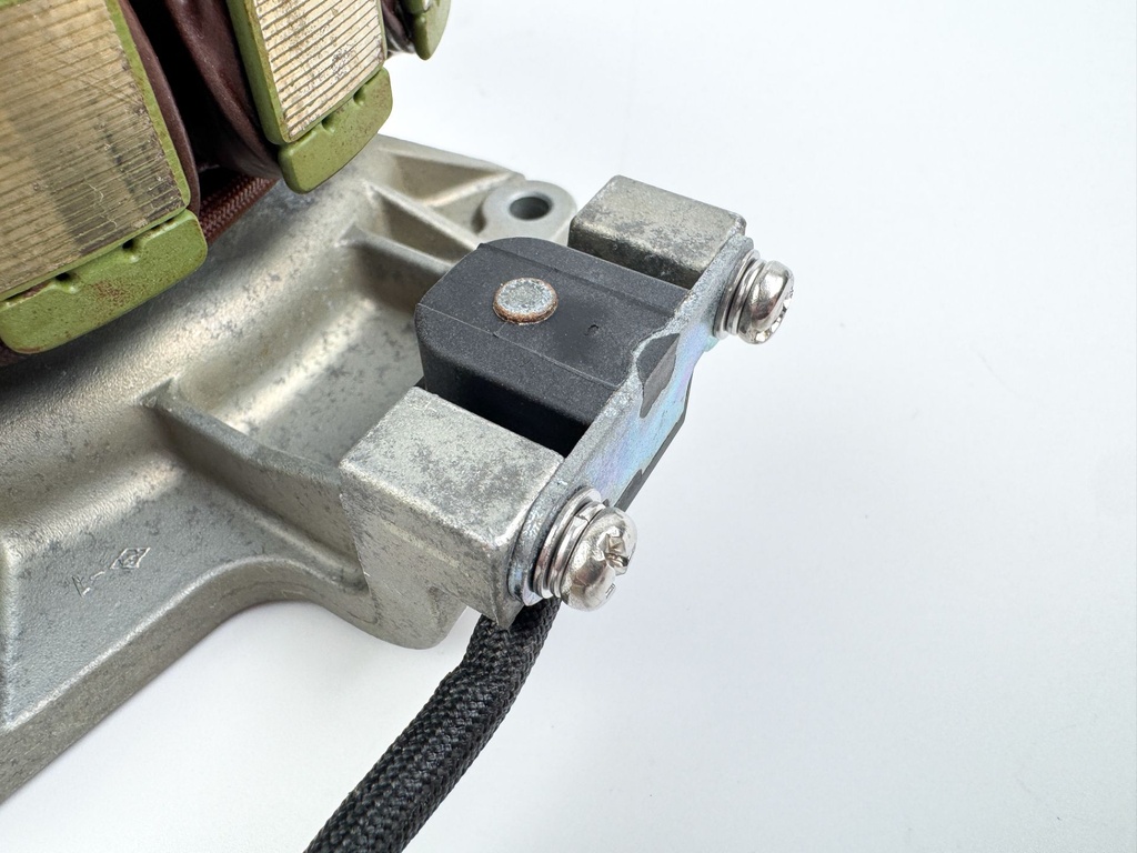 2006 Yamaha 250 HP 4 Stroke Outboard Coil Pulser Base Stator Assembly 6P2-81460-00-00 OEM