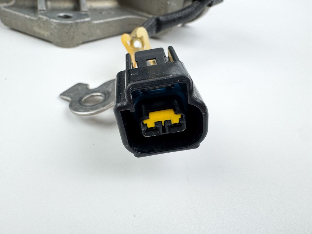 2006 Yamaha 250 HP 4 Stroke Outboard Coil Pulser Base Stator Assembly 6P2-81460-00-00 OEM