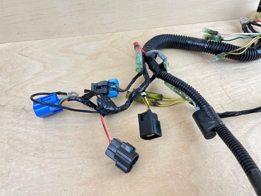 2004 Yamaha 40HP 4 Stroke Outboard Engine Wire Harness Assembly 67C-82590-00-00