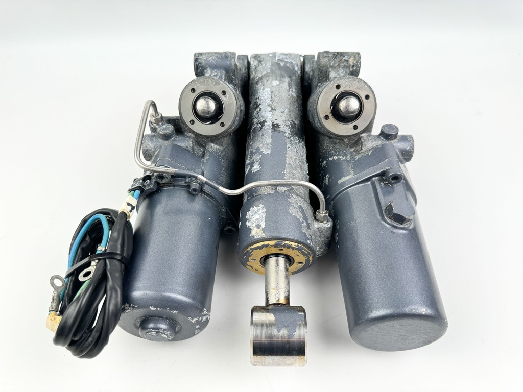 2006 Yamaha 250 HP 4 Stroke Outboard Power Trim Tilt Unit 69J-43800-01-4D OEM